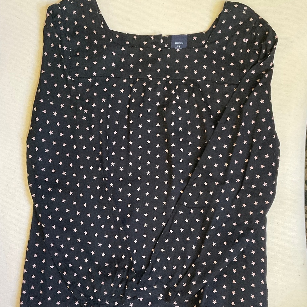 Gap kids Boho blouse black with light pink star pattern. Size 8-9
